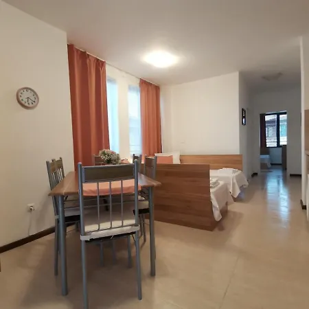 Rose в местност каваци,