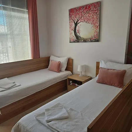 Apartment Rose в местност каваци, *